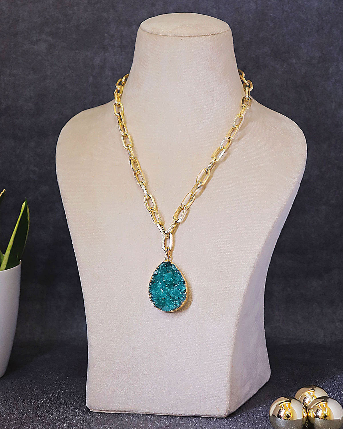 Crystal Core Necklace -  Druzy Stone & Chain