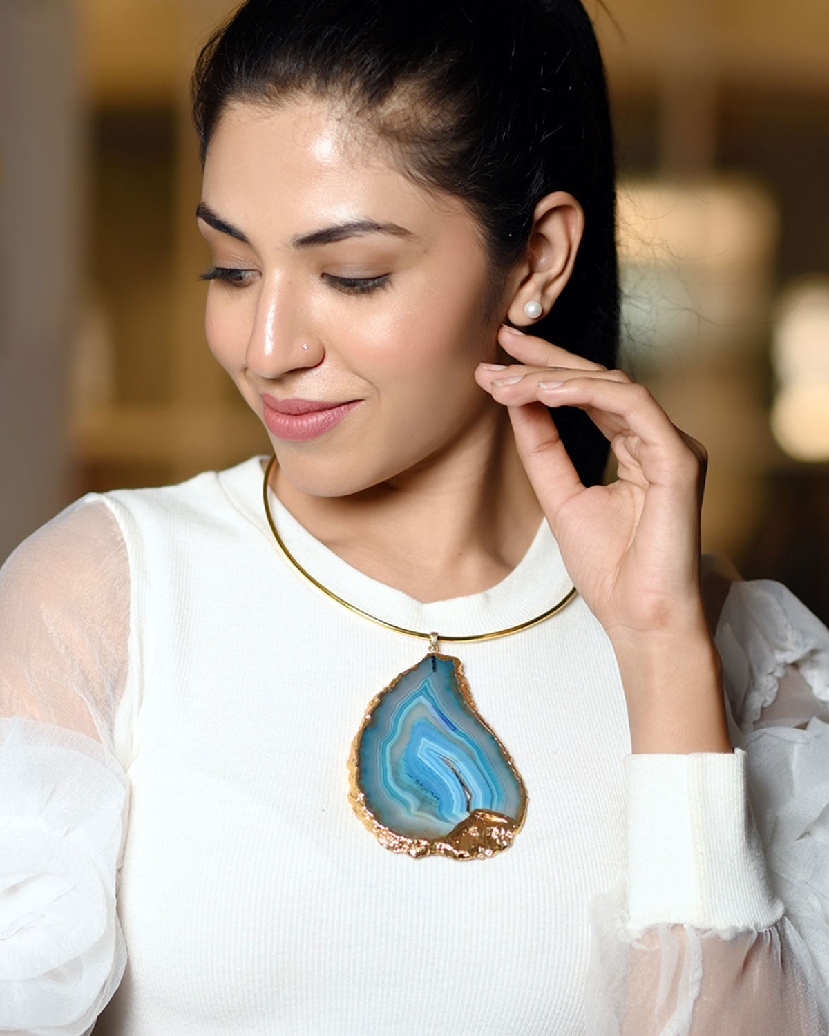 Golden Teardrop Necklace with Agate Slice Stone and Brass Hasli