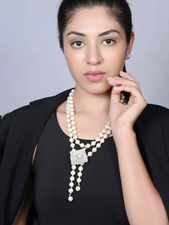 Pearly Sparkles Necklace with Shell Pearls and Removable Broach