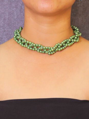 Radiant Thread Choker Green Necklace cum Hairband with Shell Pearls