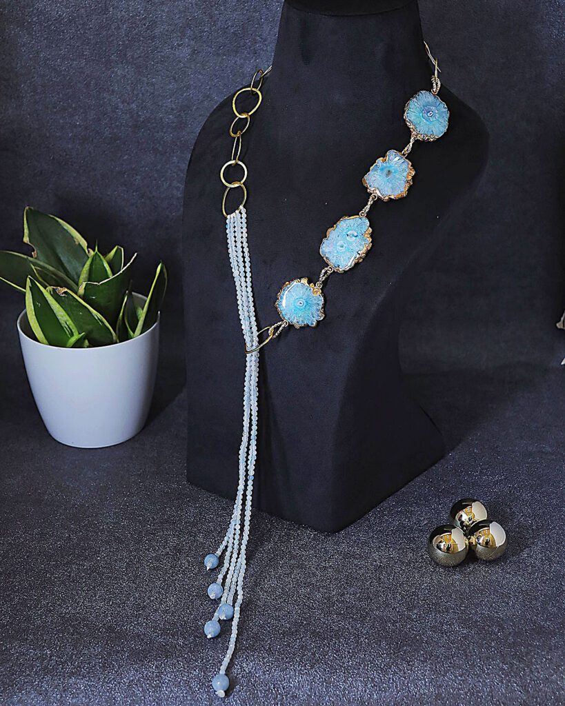 Stone Symphony - Aquamarine Agate Slice and Onyx Stones Necklace