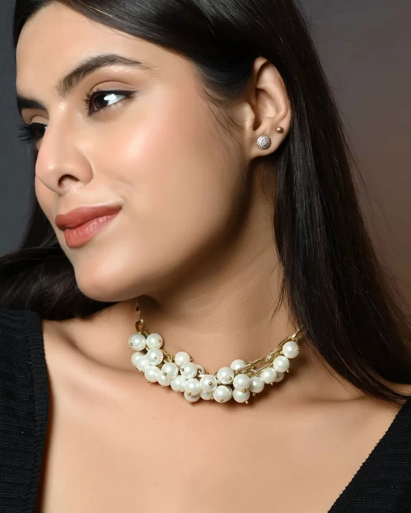 Mystic Flow - Shell Pearls and Anti Tarnish Chain Necklace