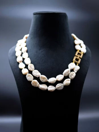 Ocean Dew Necklace - Freshwater Pearls with CZ Clasp cum Pendant