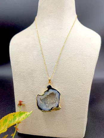 Crystal Cove Druzy Stone Pendant Necklace - Black Mirage