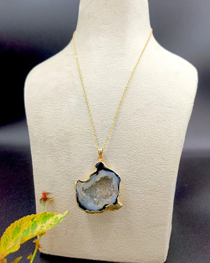 Crystal Cove Druzy Stone Pendant Necklace - Black Mirage