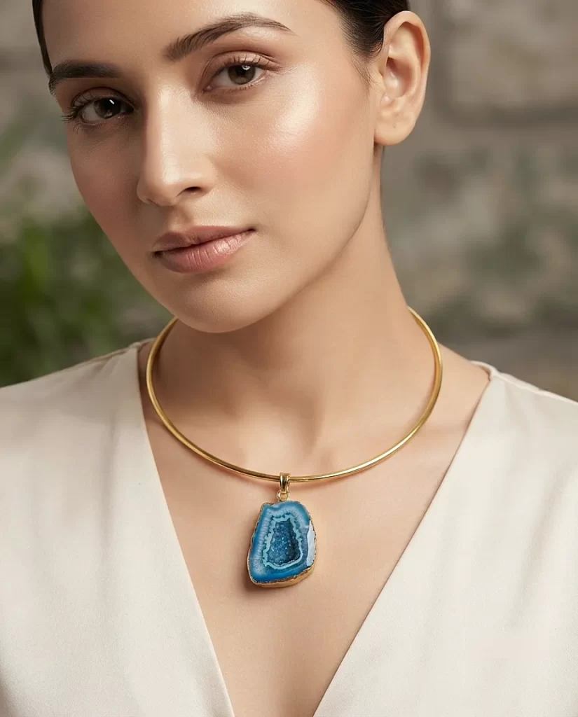The Sapphire Horizon – Blue Agate Druzy Pendant Brass Hasli Necklace